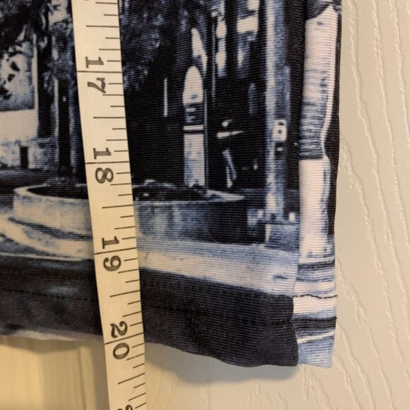 Cityscape Women's Short Skirt - Picture 3 of 3